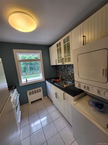 224-23 Kingsbury Avenue B, Oakland Gardens, NY 11364