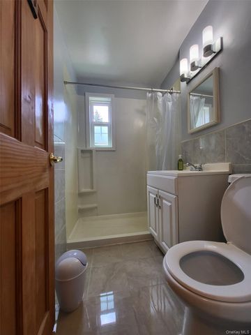 224-23 Kingsbury Avenue B, Oakland Gardens, NY 11364