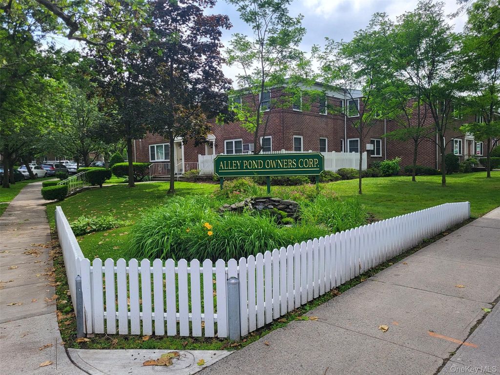 224-23 Kingsbury Avenue B, Oakland Gardens, NY 11364
