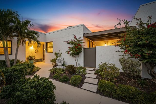 513 BAYPORT WAY 513, Longboat Key, FL 34228