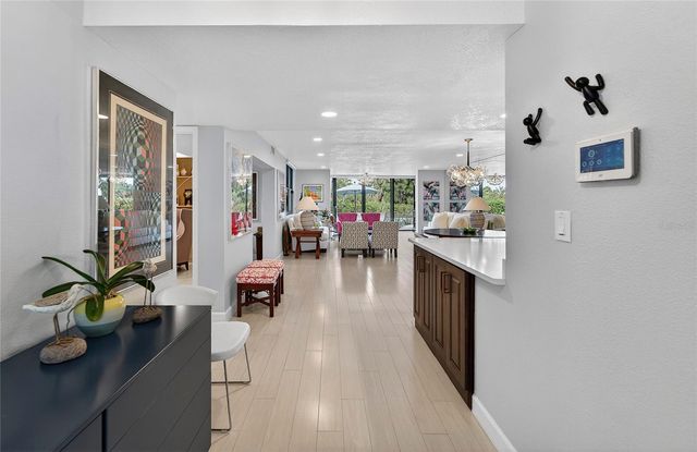 513 BAYPORT WAY 513, Longboat Key, FL 34228