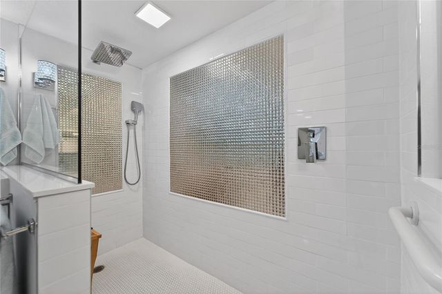 513 BAYPORT WAY 513, Longboat Key, FL 34228