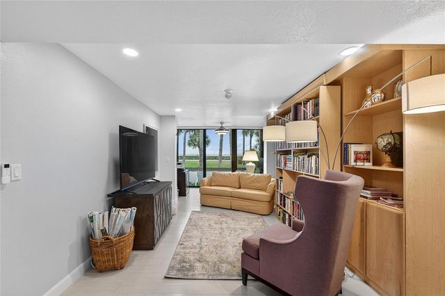 513 BAYPORT WAY 513, Longboat Key, FL 34228