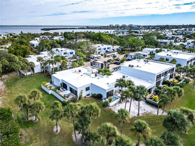 513 BAYPORT WAY 513, Longboat Key, FL 34228