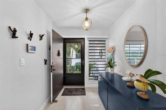 513 BAYPORT WAY 513, Longboat Key, FL 34228