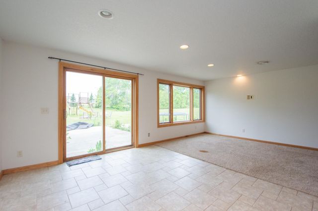 11905 Hunter Drive, Lake Park, MN 56554