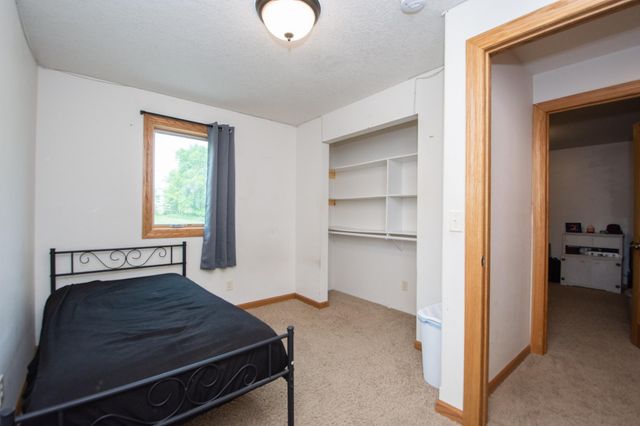 11905 Hunter Drive, Lake Park, MN 56554