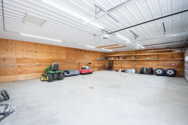 11905 Hunter Drive, Lake Park, MN 56554