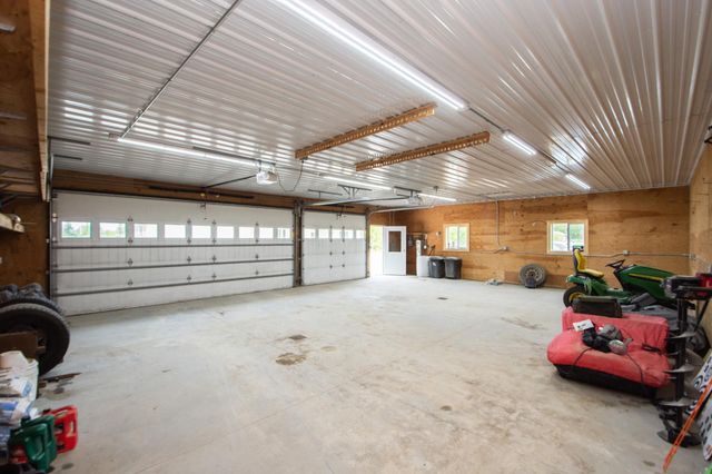 11905 Hunter Drive, Lake Park, MN 56554