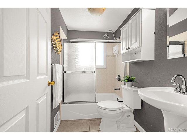 12164 E Ohio Ave, Aurora, CO 80012