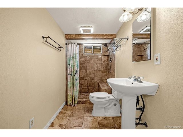 12164 E Ohio Ave, Aurora, CO 80012