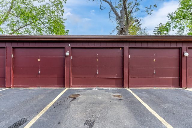 2505 26th Avenue Court I, Rock Island, IL 61201