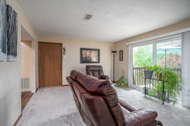 2505 26th Avenue Court I, Rock Island, IL 61201