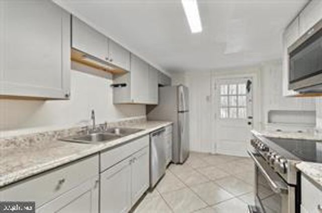 210 WESTTOWN WAY, West Chester, PA 19382