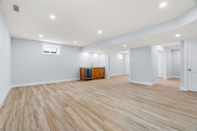 10 Whittier Rd, Natick, MA 01760