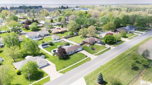 1128 W PROGRESS Street, Metamora, IL 61548