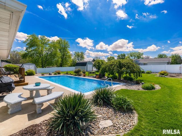 1128 W PROGRESS Street, Metamora, IL 61548
