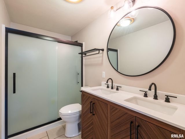 1128 W PROGRESS Street, Metamora, IL 61548