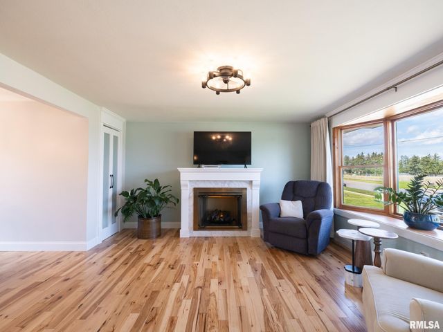 1128 W PROGRESS Street, Metamora, IL 61548