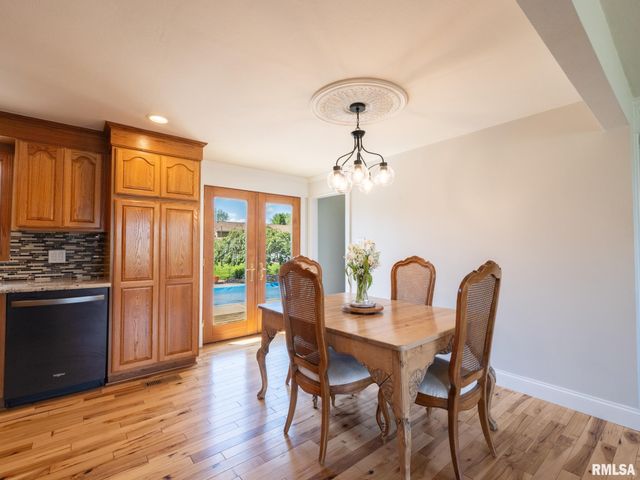 1128 W PROGRESS Street, Metamora, IL 61548