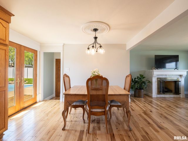 1128 W PROGRESS Street, Metamora, IL 61548