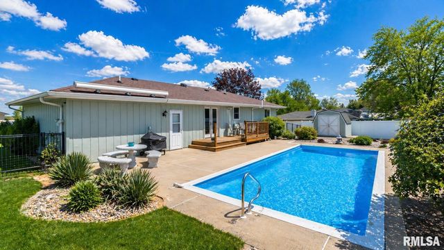 1128 W PROGRESS Street, Metamora, IL 61548