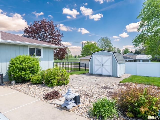 1128 W PROGRESS Street, Metamora, IL 61548