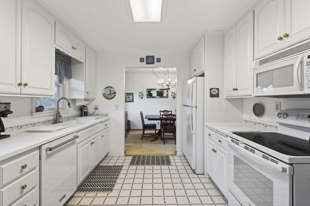 1710 Fry Street, Falcon Heights, MN 55113