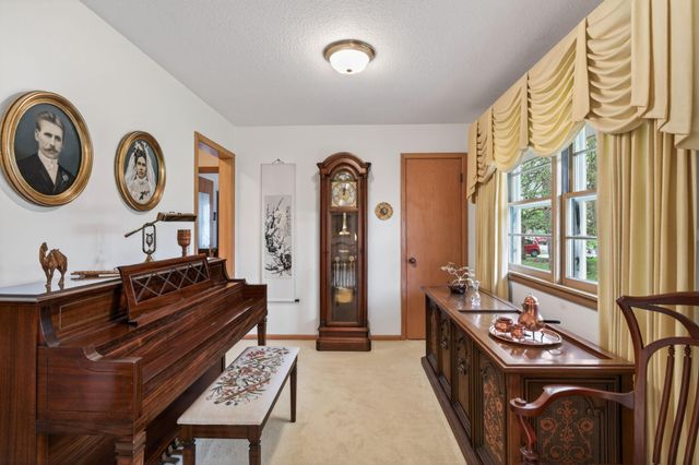 1710 Fry Street, Falcon Heights, MN 55113