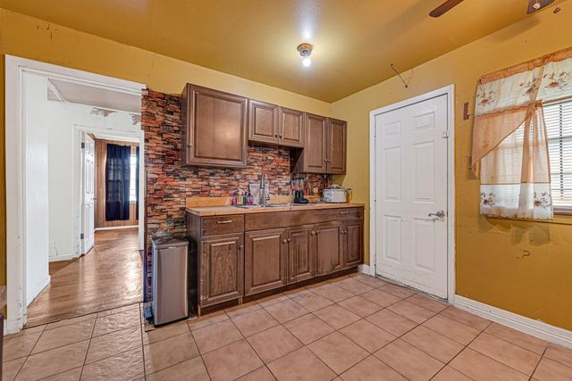 7226 Wiley Road, Houston, TX 77016