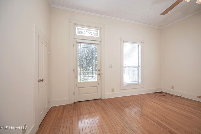 1209 Calhoun Street, Ocean Springs, MS 39564