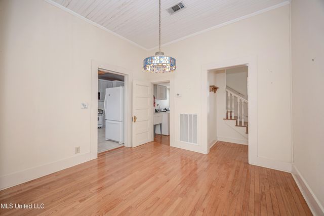 1209 Calhoun Street, Ocean Springs, MS 39564