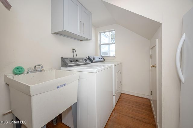 1209 Calhoun Street, Ocean Springs, MS 39564