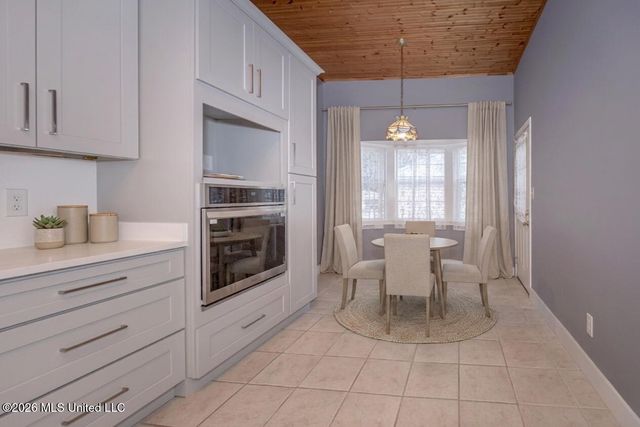 1209 Calhoun Street, Ocean Springs, MS 39564