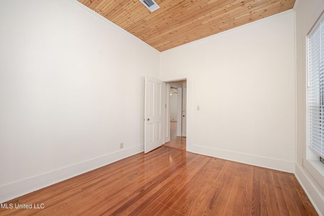1209 Calhoun Street, Ocean Springs, MS 39564