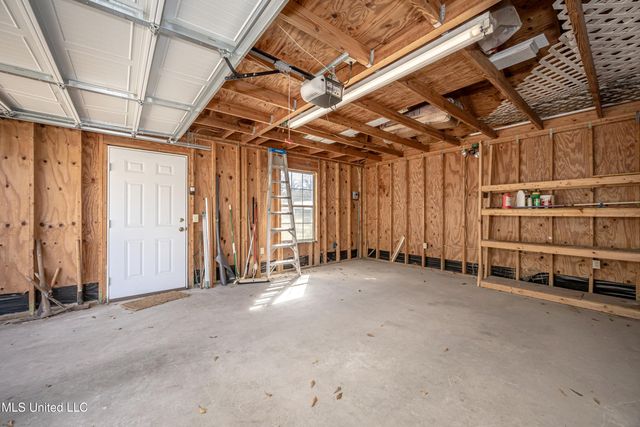 1209 Calhoun Street, Ocean Springs, MS 39564