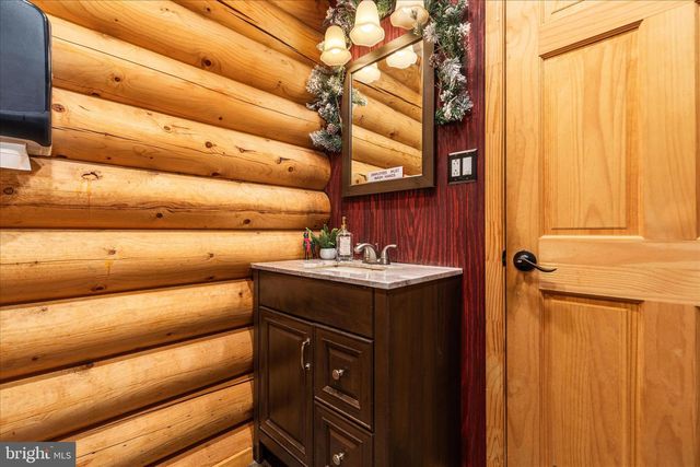 43301 SPINKS FERRY RD, Leesburg, VA 20176