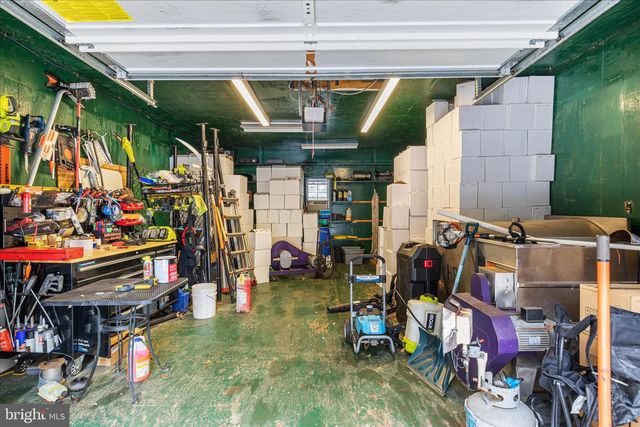 43301 SPINKS FERRY RD, Leesburg, VA 20176