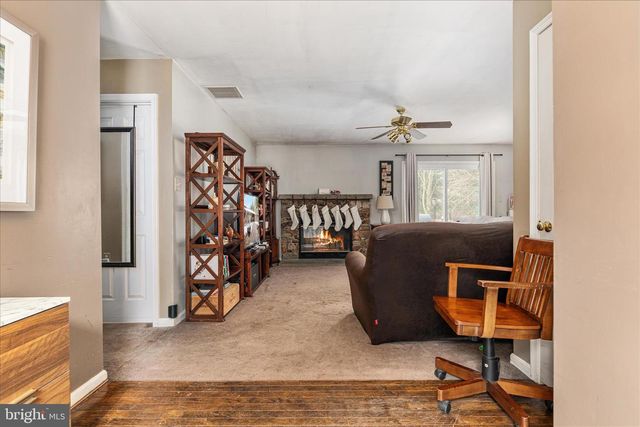 43301 SPINKS FERRY RD, Leesburg, VA 20176