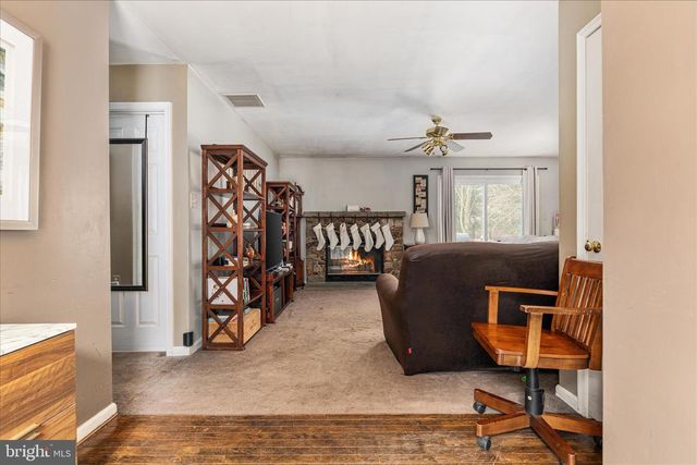 43301 SPINKS FERRY RD, Leesburg, VA 20176