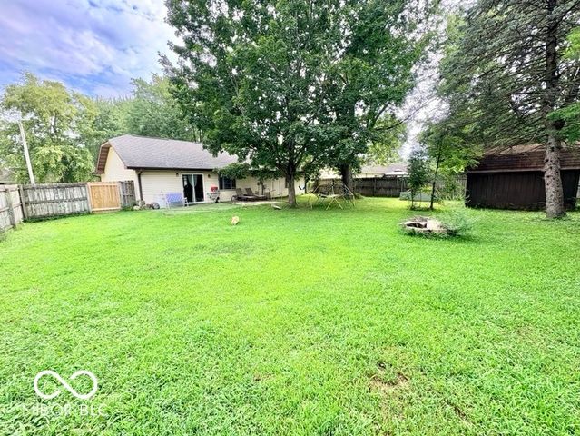 638 Hickory Drive, Danville, IN 46122