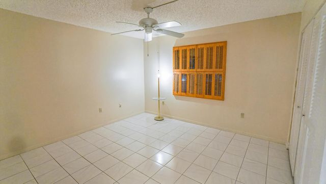3930 Inverrary Boulevard 303, Lauderhill, FL 33319