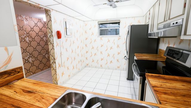 3930 Inverrary Boulevard 303, Lauderhill, FL 33319