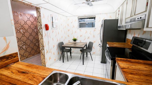 3930 Inverrary Boulevard 303, Lauderhill, FL 33319