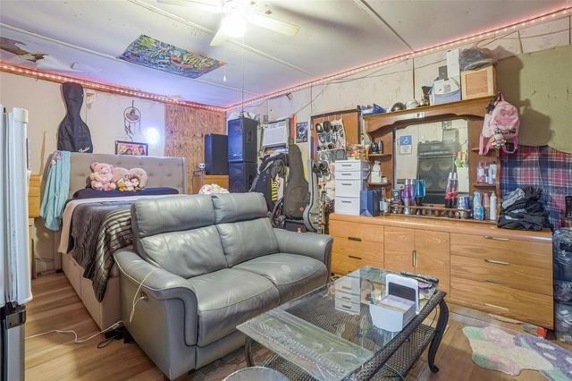 260 LONGWOOD DRIVE, Osteen, FL 32764