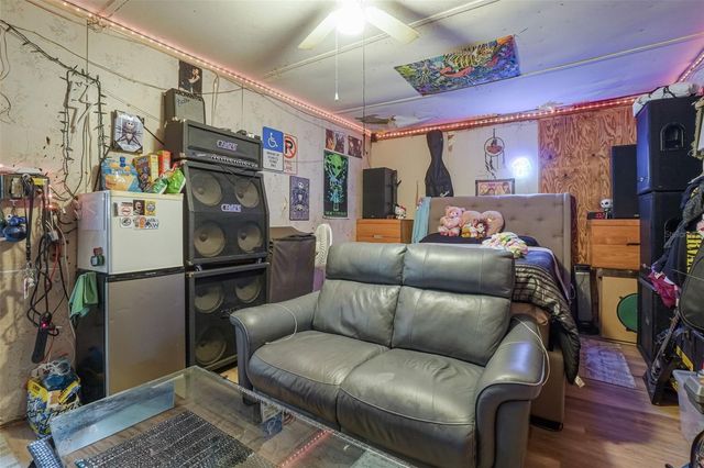 260 LONGWOOD DRIVE, Osteen, FL 32764