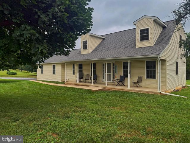 203 HONEYSUCKLE RD, Nottingham, PA 19362