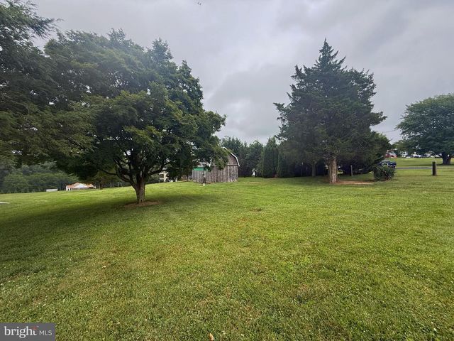 203 HONEYSUCKLE RD, Nottingham, PA 19362