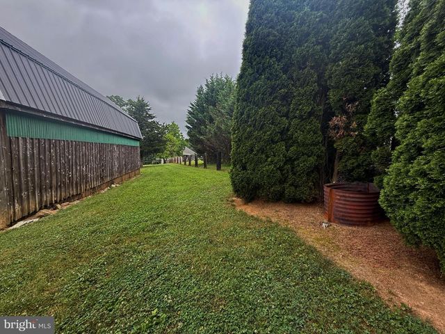 203 HONEYSUCKLE RD, Nottingham, PA 19362