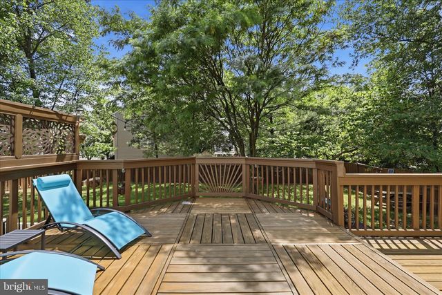 46073 TREFOIL LN, Sterling, VA 20166